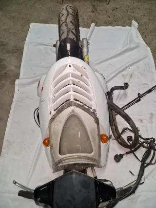 Despiece Delantera Aprilia Sonic.