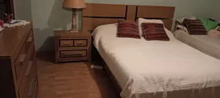 Juego de alcoba madera como nuevo