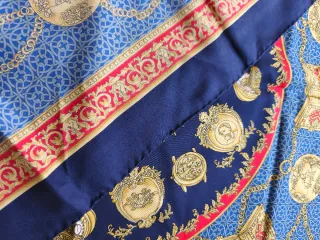 Foulard in seta vintage blu e oro
