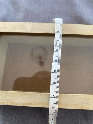 Caja de madera con tapa de cristal