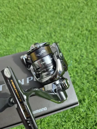 Shimano Twin Power C2000S