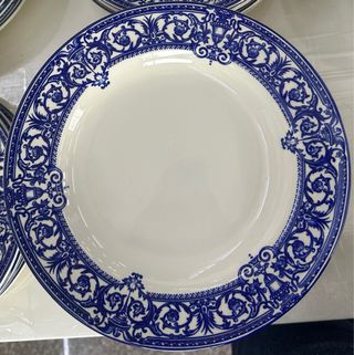 Plato La Cartuja Azul y Blanco Porcelana LLANO