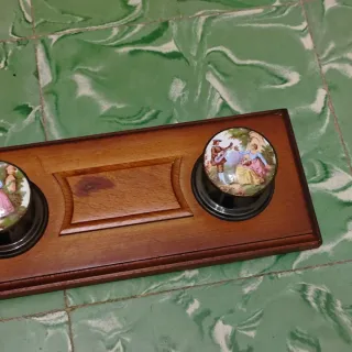 Perchero madera vintage porcelana