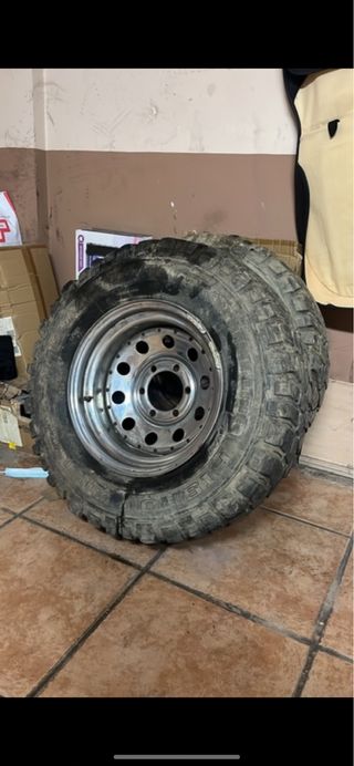 Llantas todoterreno desplazadas 16 pulgadas