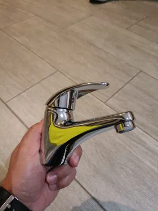 Grifo de lavabo Cooke & Lewis