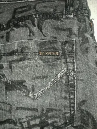 Pantalones Energy grises con estampado