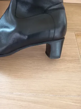 Botas de piel negras altas