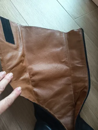 Botas de piel negras altas