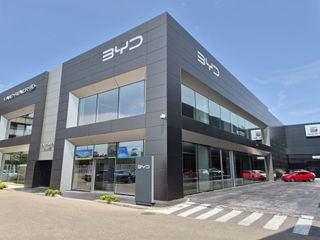 BYD Seal 6 sedan dm i 212 Comfort Lite