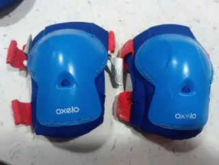 Protecciones patines niño azul y rojo