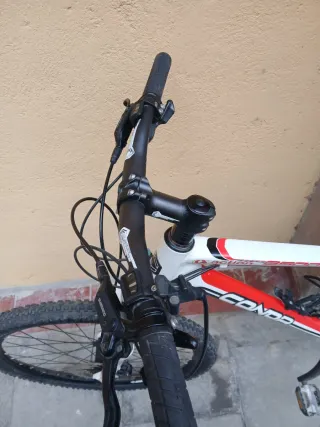 Bicicleta MTB CONOR 8500 Blanca/Roja
