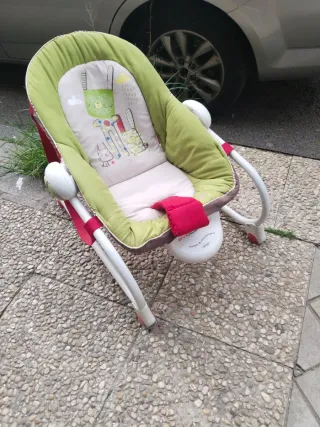 Hamaca para bebé con música