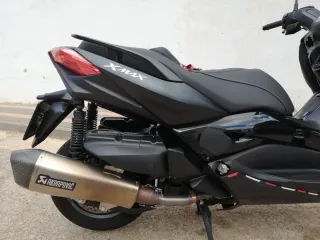 Yamaha XMAX 400 Ironman