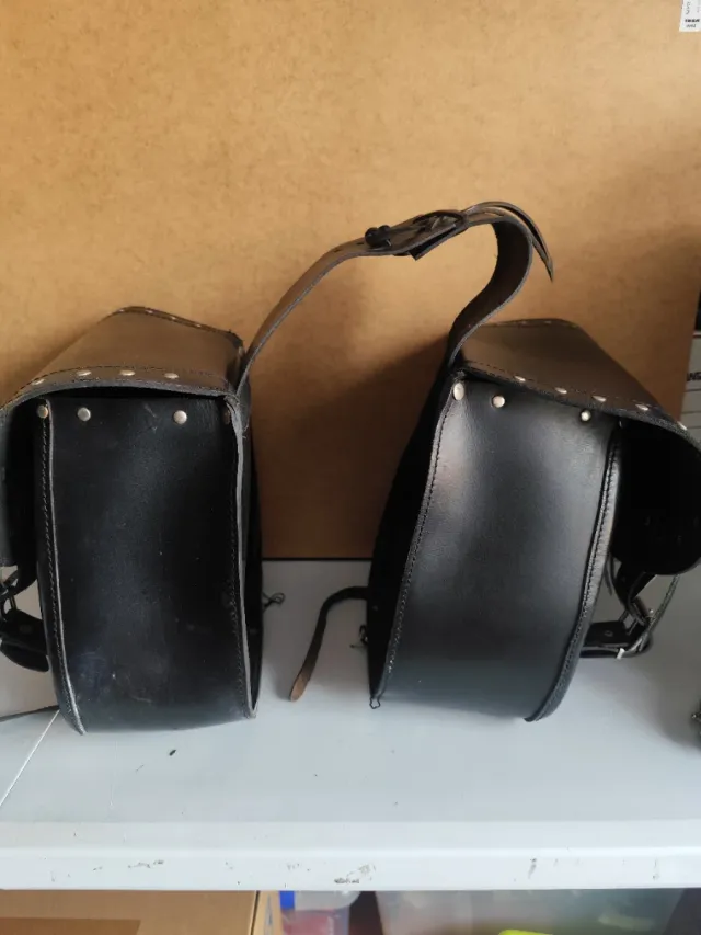 Juego Alforjas Moto Cuero Negro