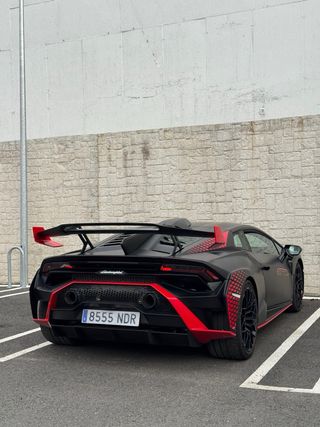 Lamborghini Huracán STO