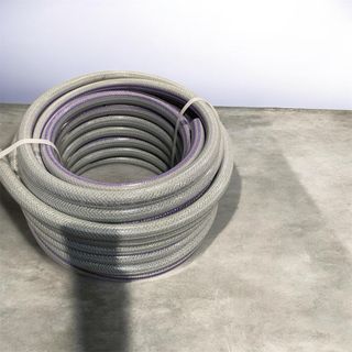 Mangueira Jardim cinzento/prateado translúcido.