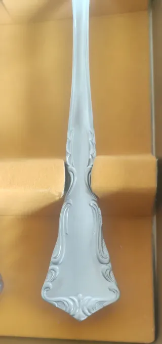 Cubertería en estuche de Lujo