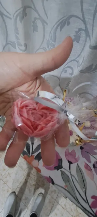 Candele di cera fatte a mano chiedi info.