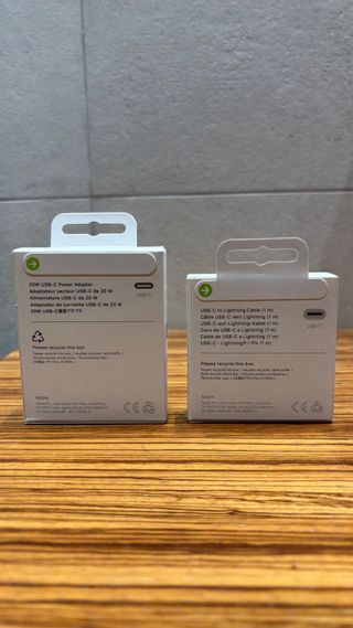 Apple Cargador USB-C 20W y Cable Lightning