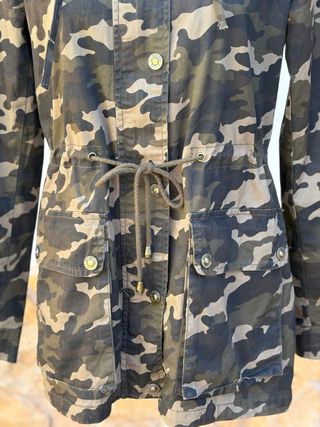 Gabardina militar camuflaje
