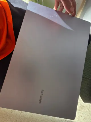 Samsung Galaxy Book 4