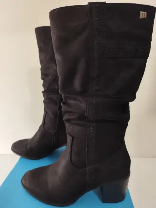 Botas Mustang Negras