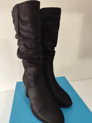 Botas Mustang Negras