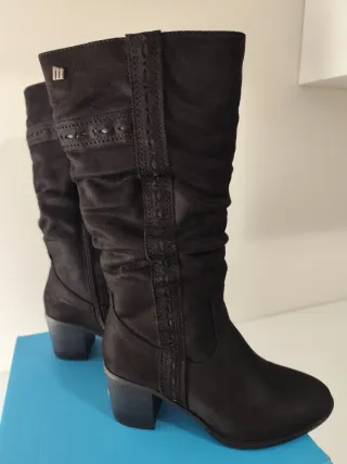 Botas Mustang Negras