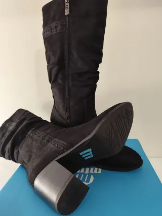 Botas Mustang Negras