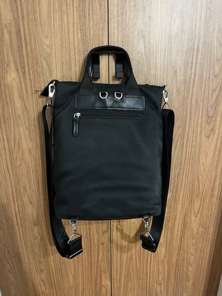 Mochila Elegante y Versátil