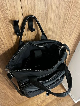 Mochila Elegante y Versátil