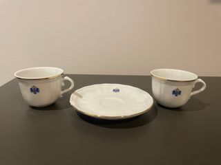 Precioso tu y yo de porcelana inglesa Royal Kent