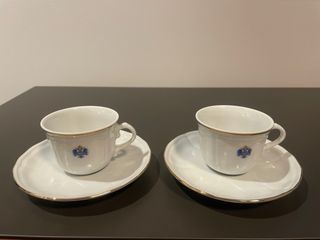 Precioso tu y yo de porcelana inglesa Royal Kent