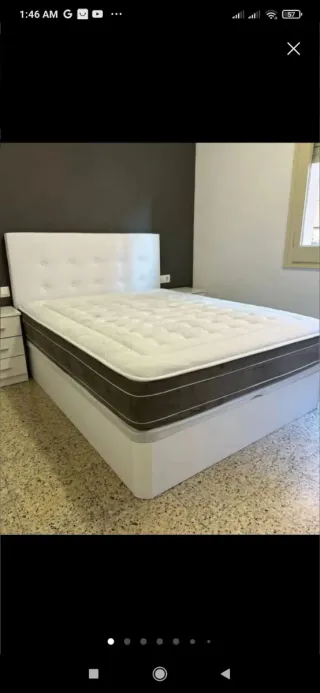 Canapé de madera y tela