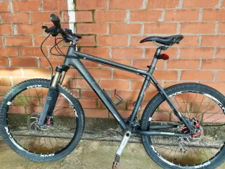 Cube LTD Pro 29 MTB Aluminio