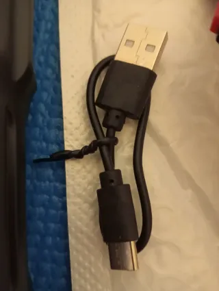 Reloj Deportivo y Mini Linterna LED