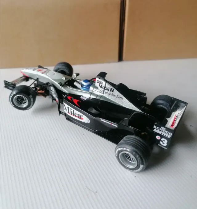 Scalextric McLaren MP4/16C Mika slot