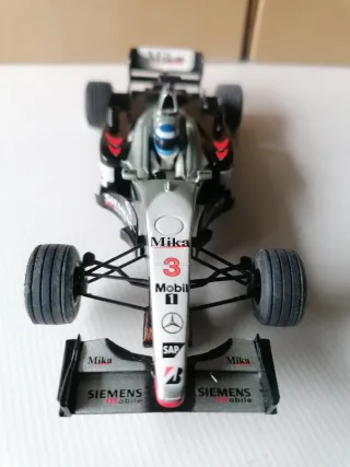 Scalextric McLaren MP4/16C Mika slot