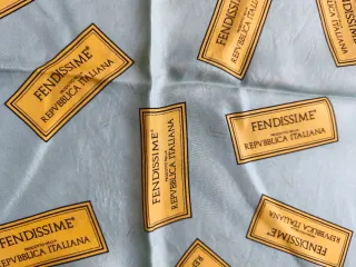 Foulard FENDISSIME seta vintage blu oro