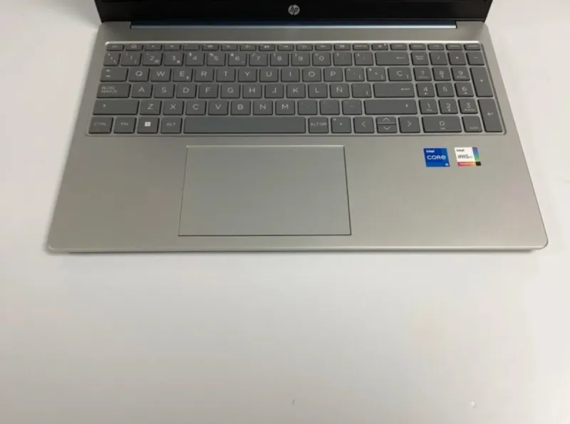 Nuevo!! Portátil HP 15 Laptop 15 fd0079ns 1Tb