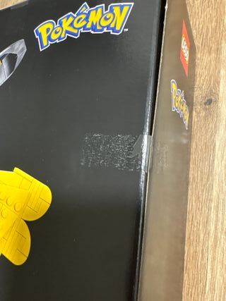 LEGO Pikachu y Poké Ball 72152