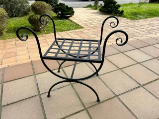 Silla de forja negra