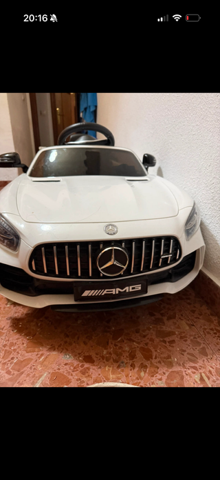Coche eléctrico infantil Mercedes
