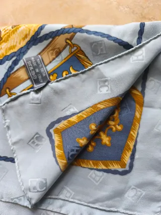 Foulard in seta vintage blu e oro