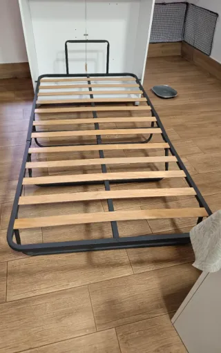 Mueble cama plegable con ruedas