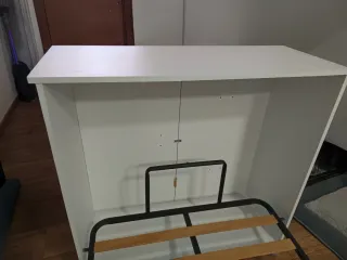 Mueble cama plegable con ruedas