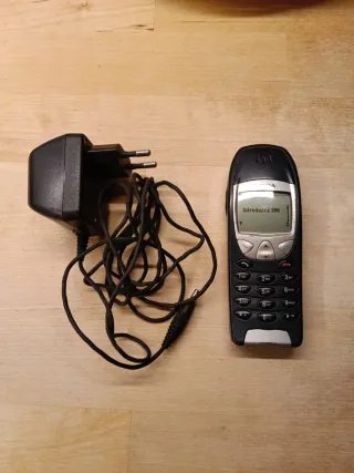 Nokia 6210 Cargador Incluido
