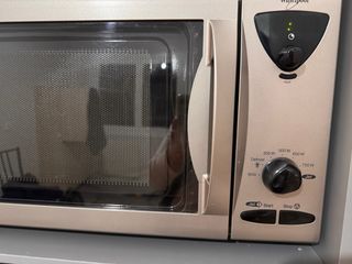 Microondas Whirlpool mod. AVM 683 750W