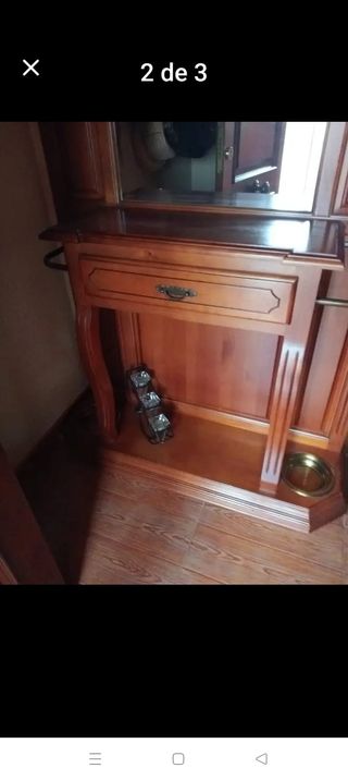 Mueble de entrada de madera