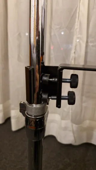 Soporte auxiliar para batería